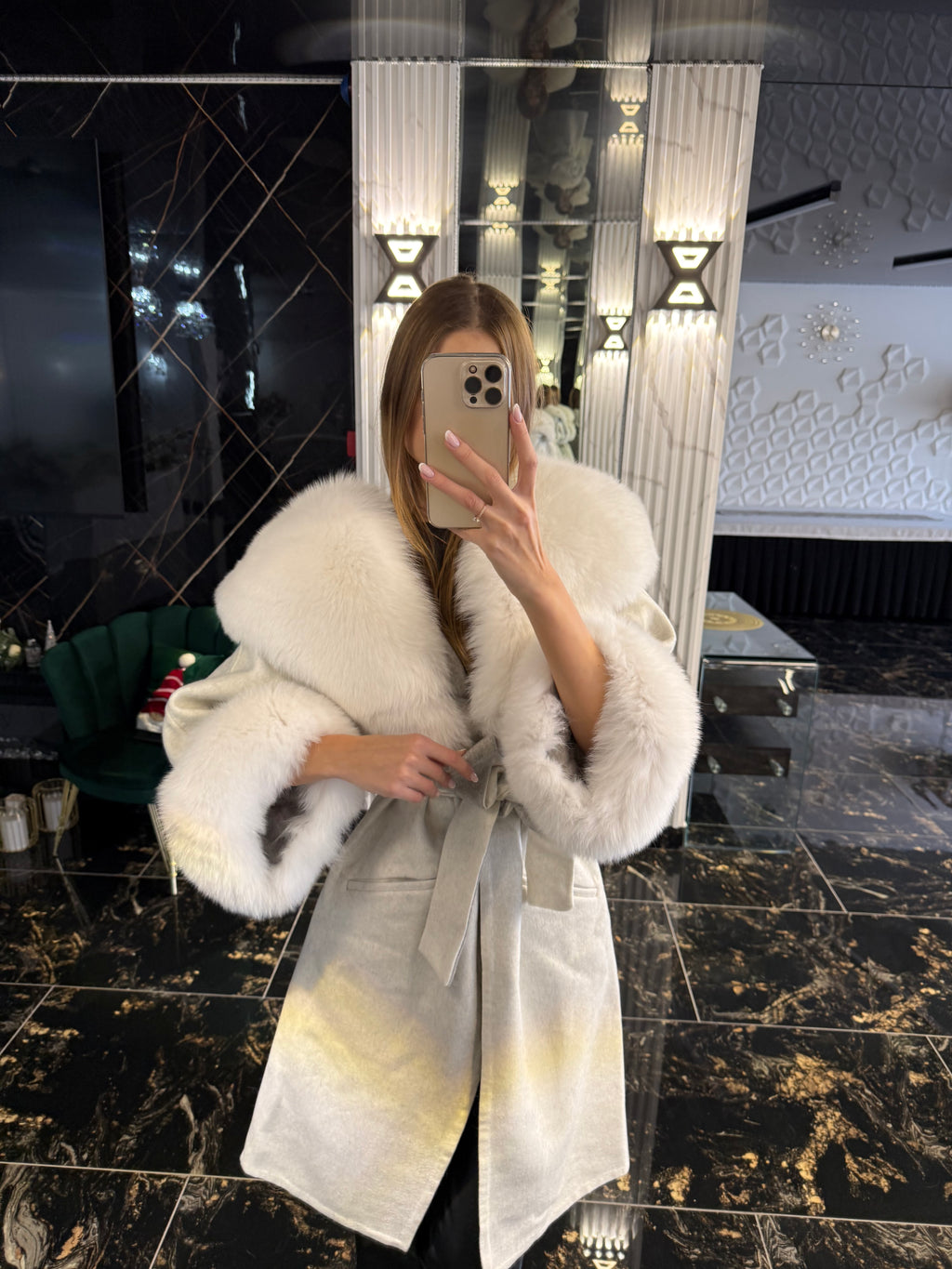 Madam white wool