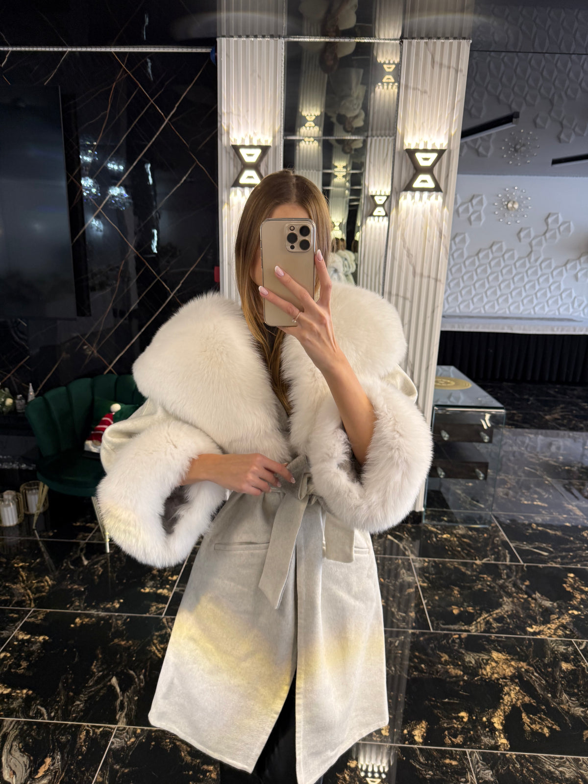 Madam white wool