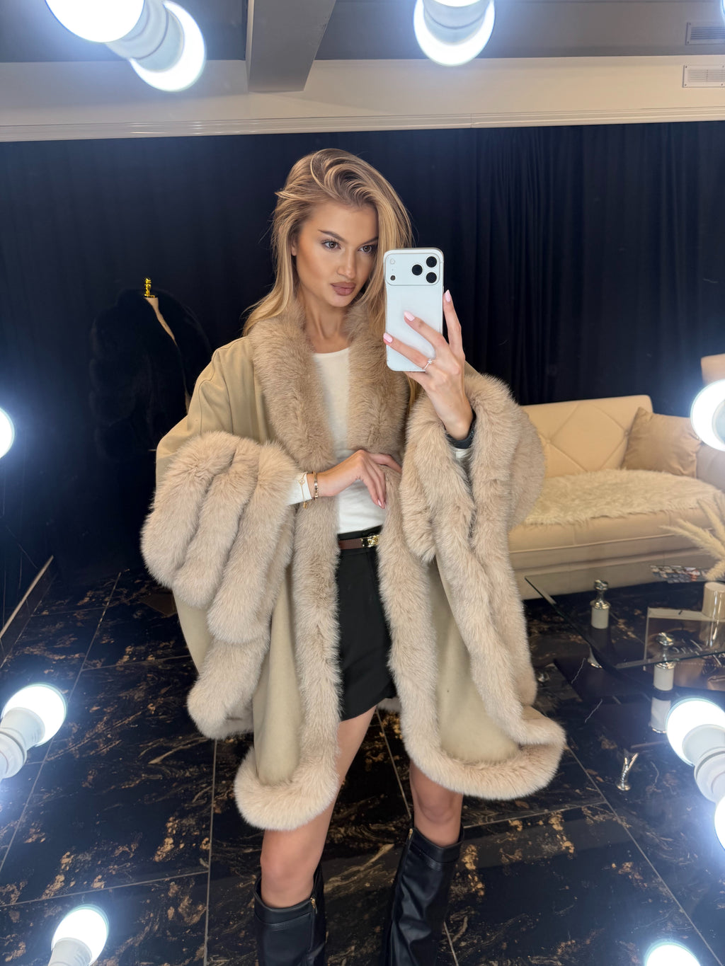 Poncho wool