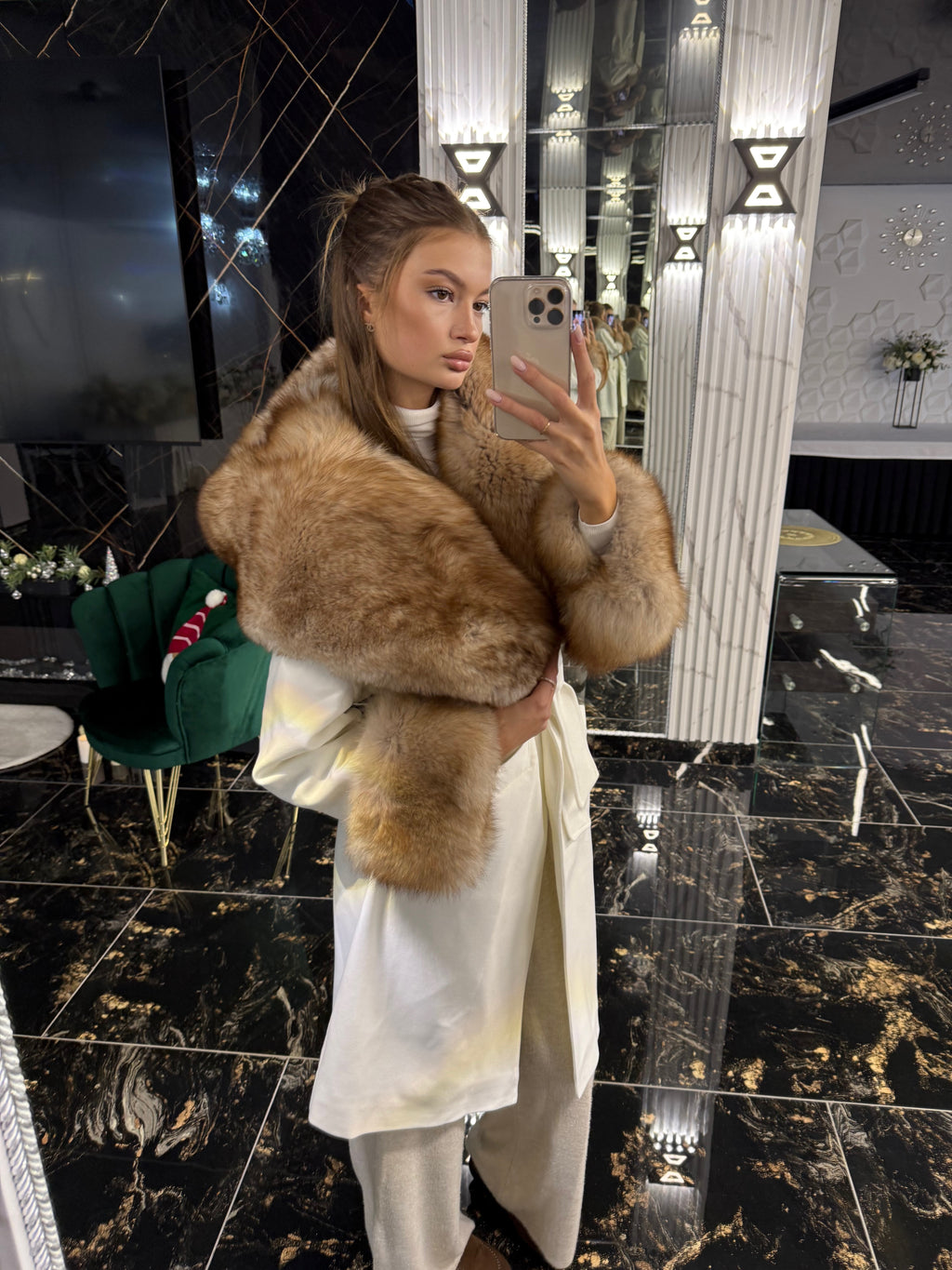 Madam white cashmere