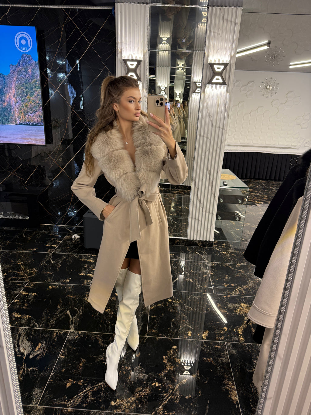 Maxmara cashmere (detachable fur)
