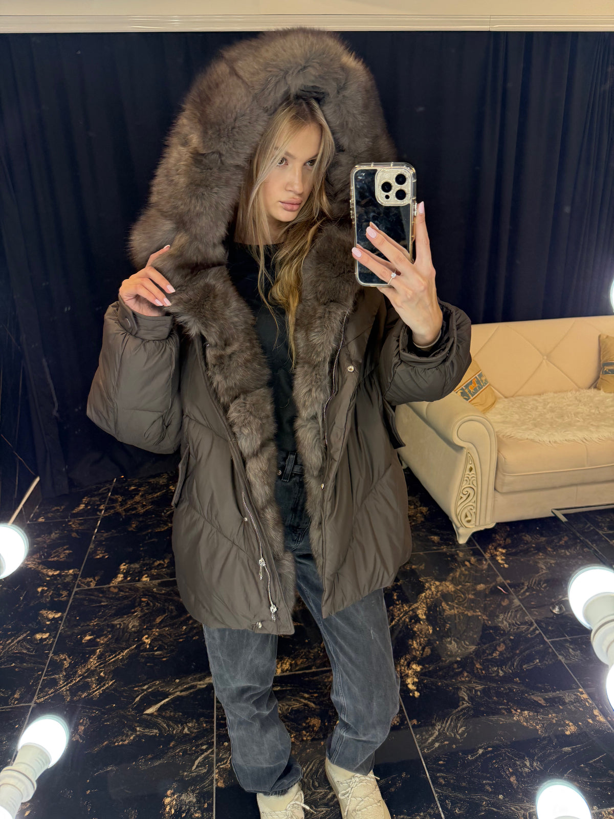 Midi puffer hood (detachable fur)