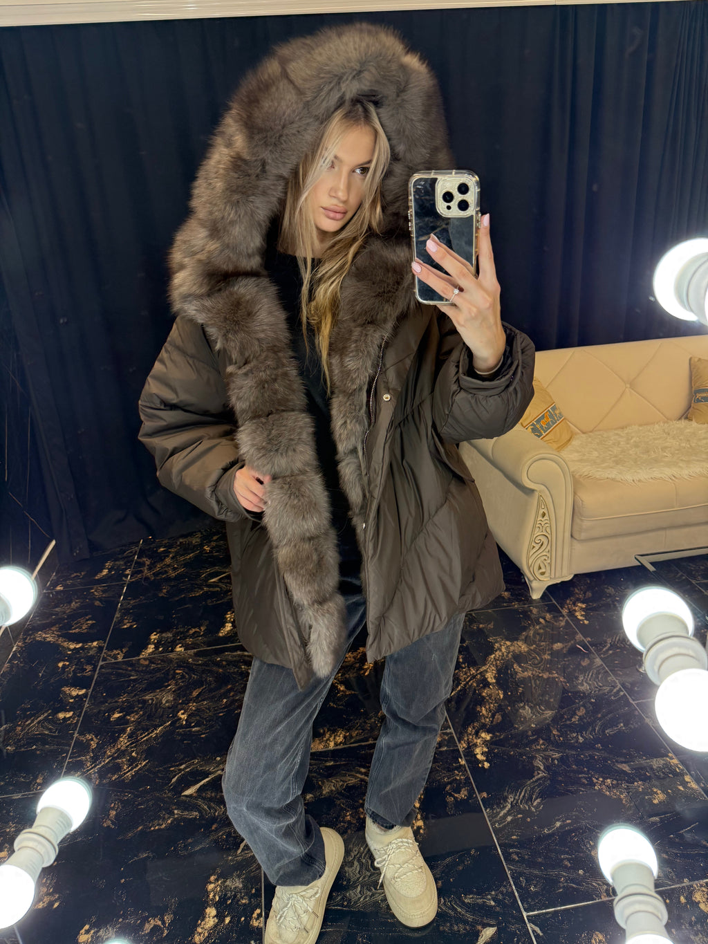 Midi puffer hood (detachable fur)