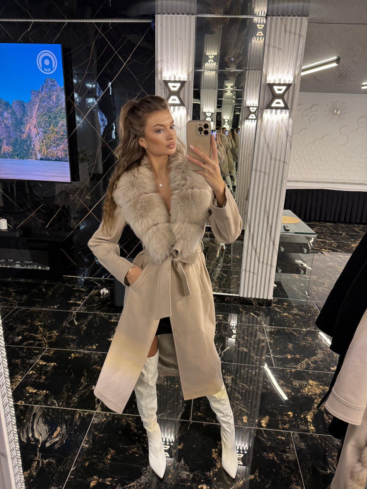 Maxmara cashmere (detachable fur)