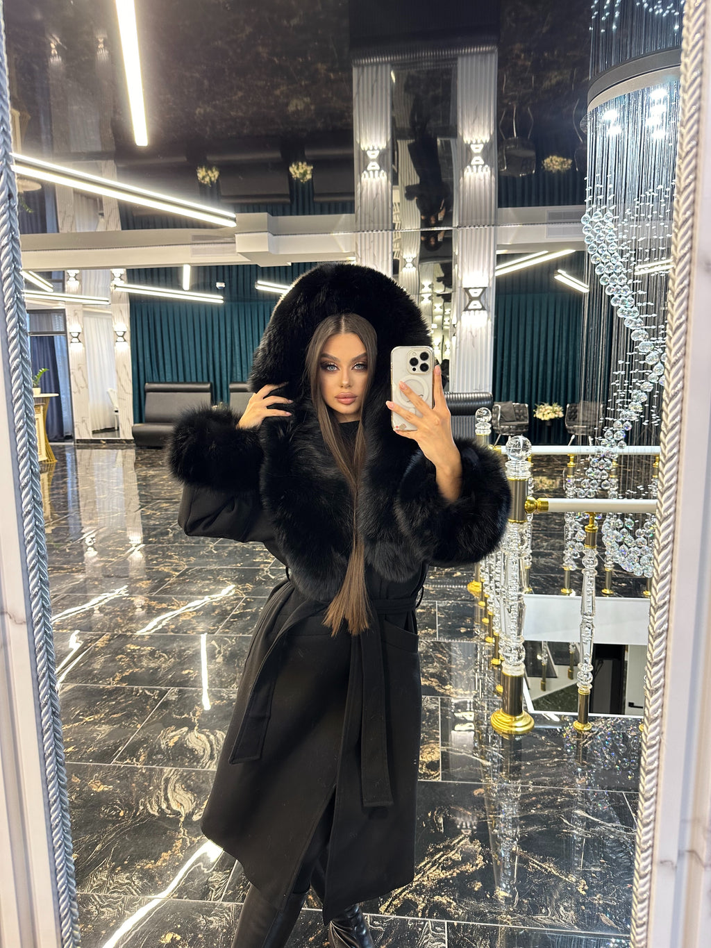 Madam black cashmere