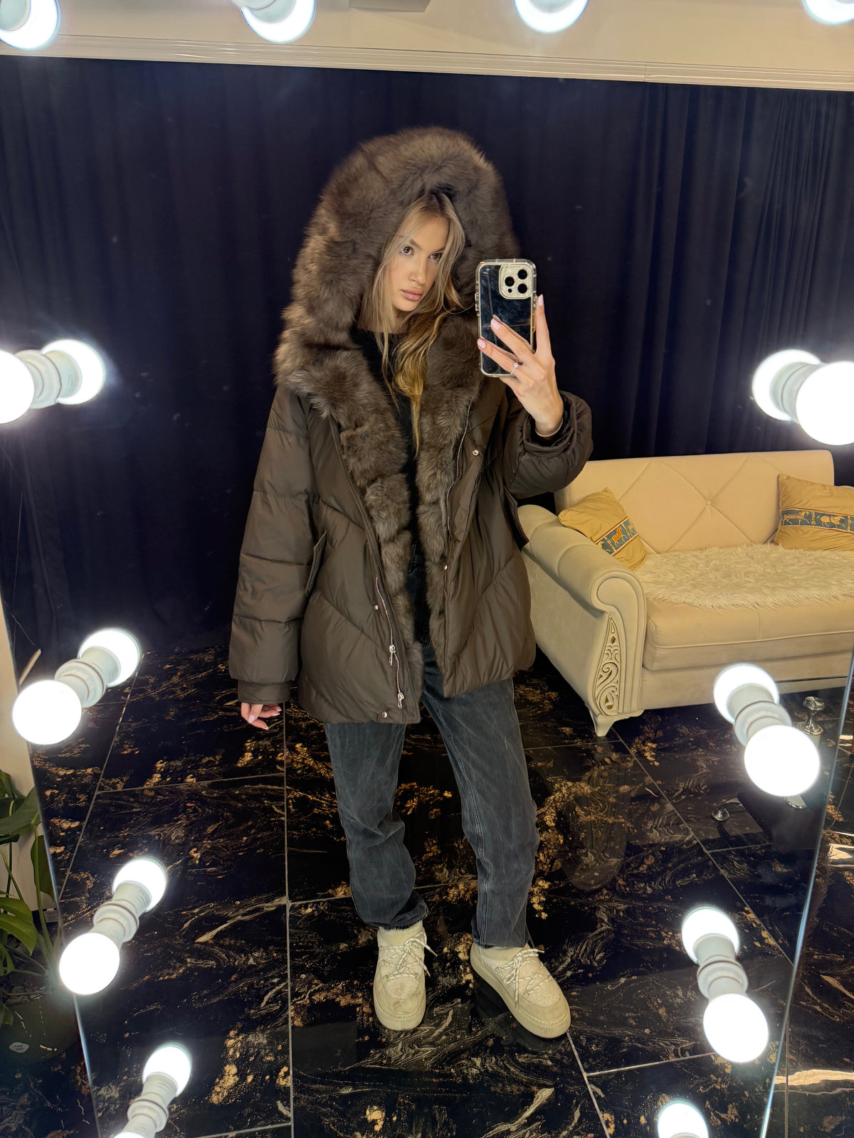Midi puffer hood (detachable fur)