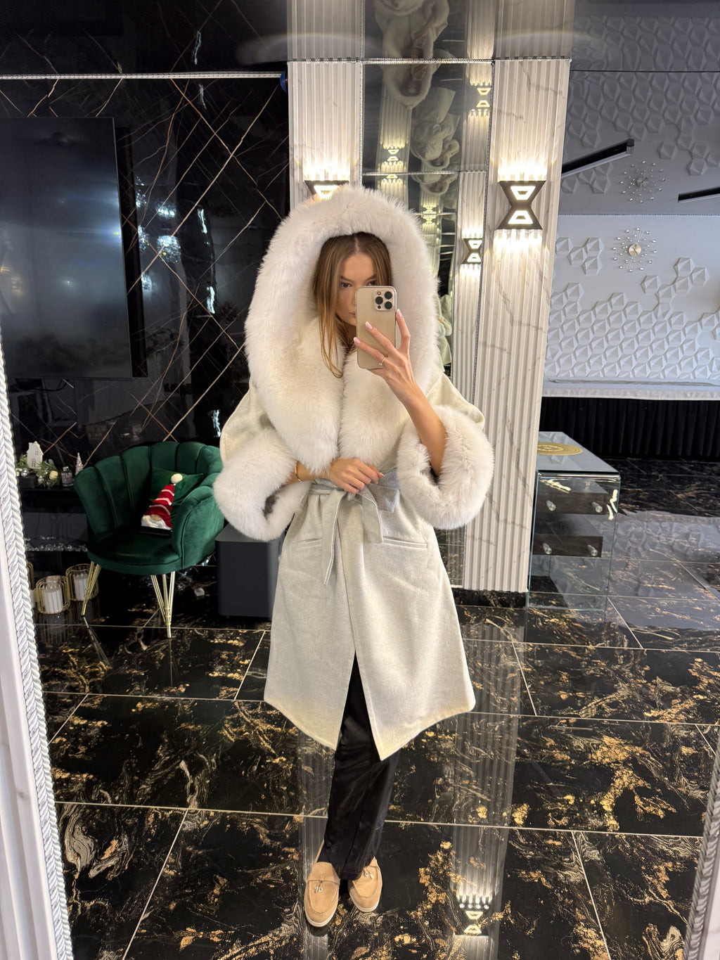 Madam white wool