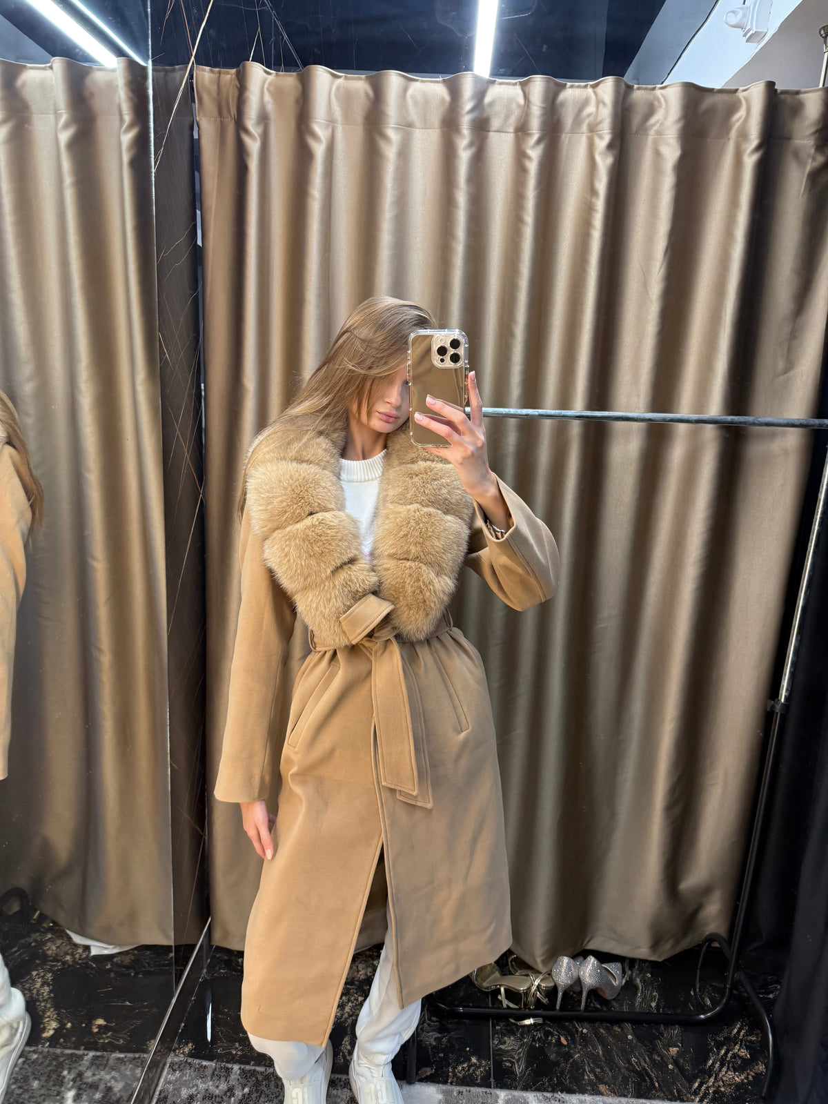Maxmara cashmere (detachable fur)
