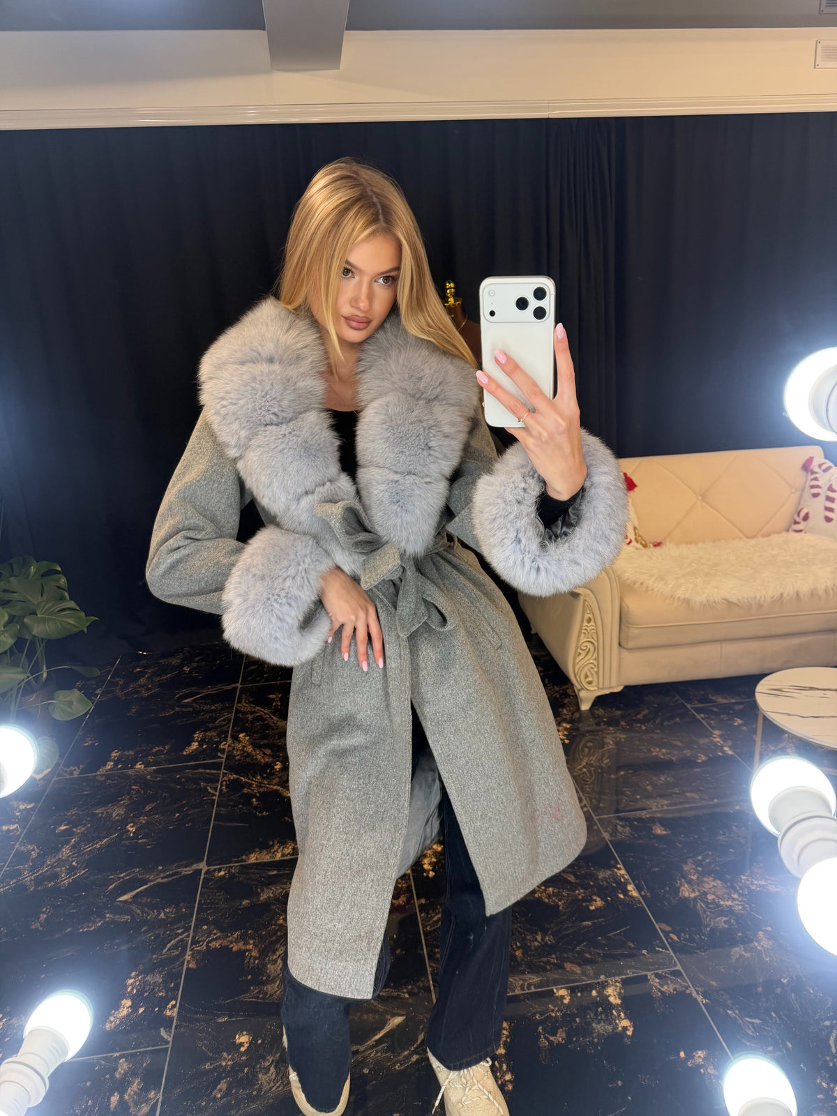 Mur (detachable fur)