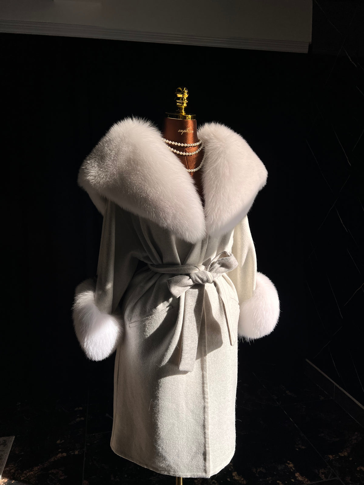 Madam white wool