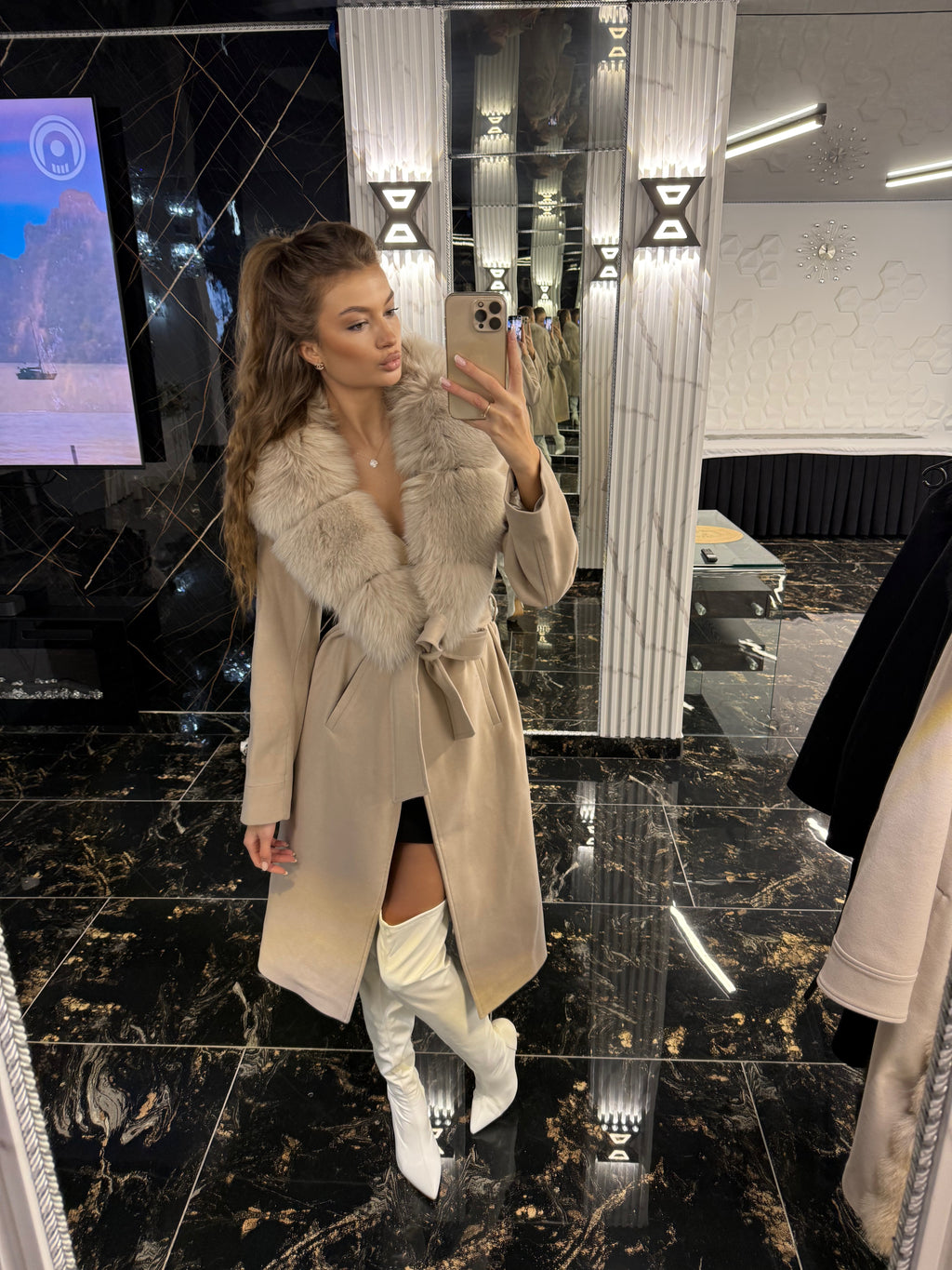 Maxmara cashmere (detachable fur)