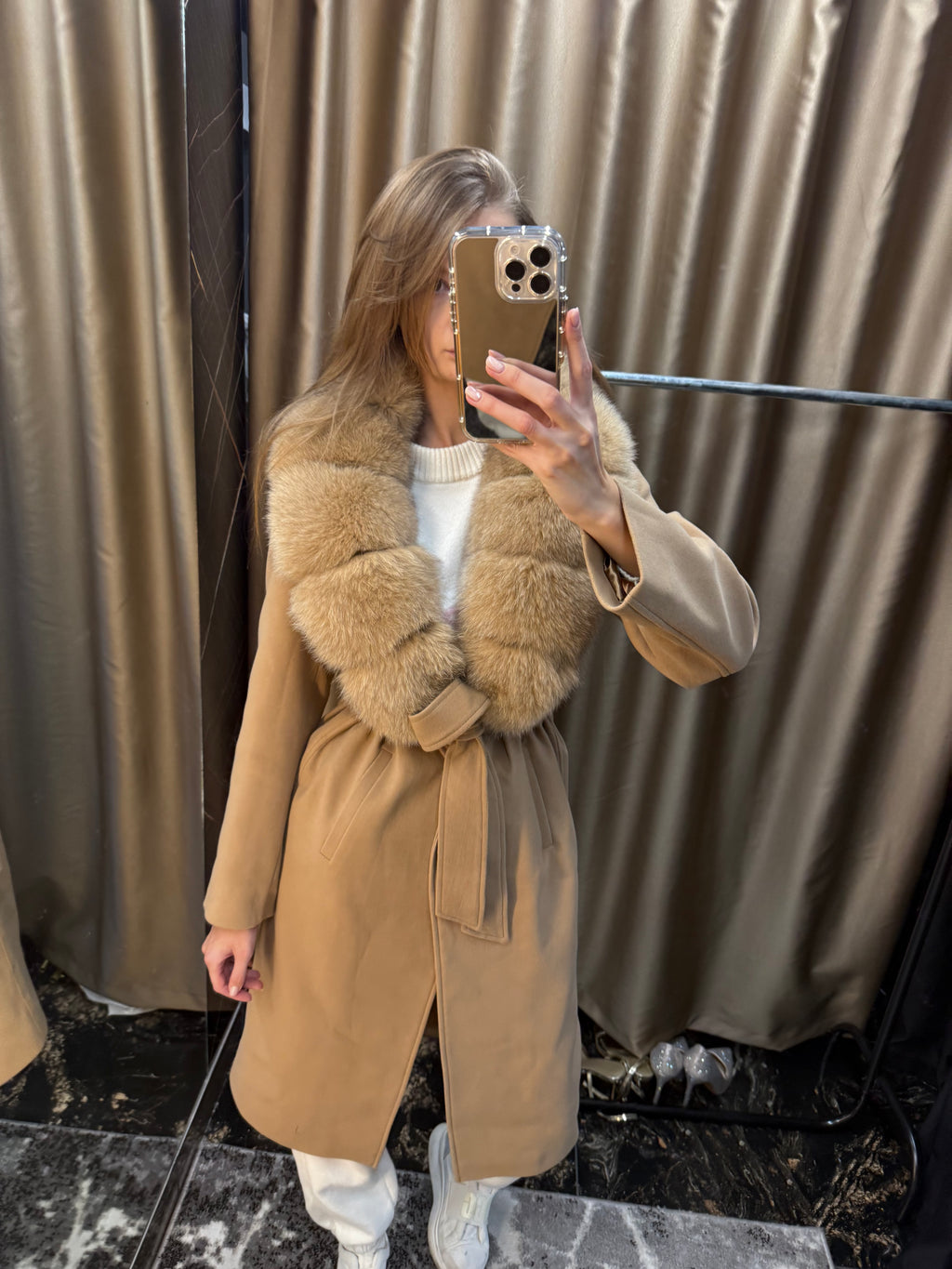 Maxmara cashmere (detachable fur)