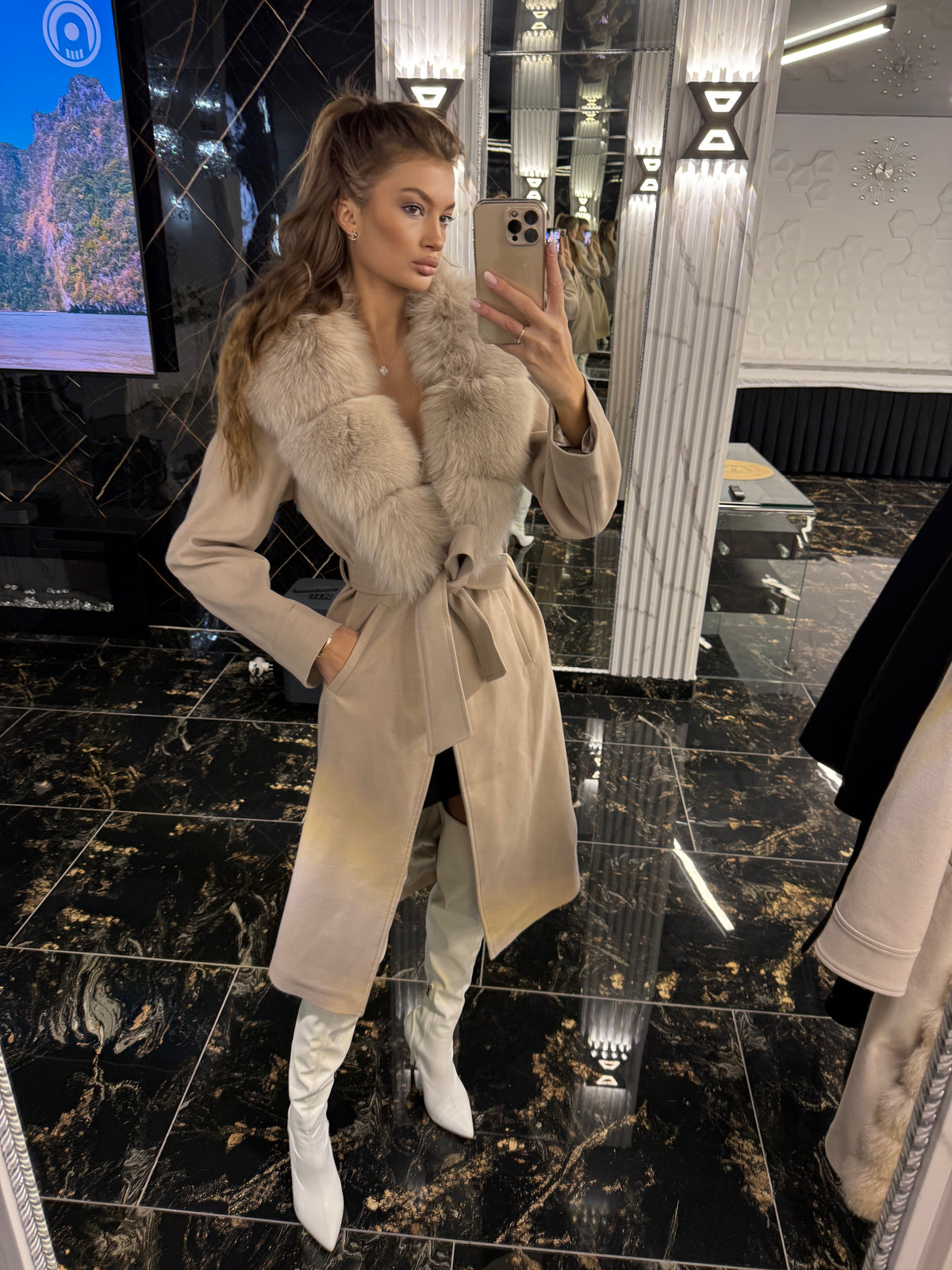 Maxmara cashmere (detachable fur)