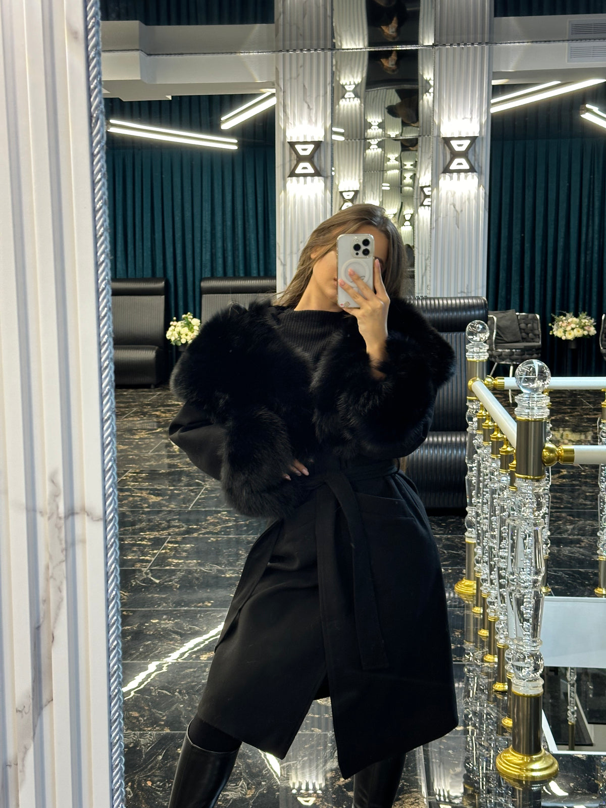 Madam black cashmere