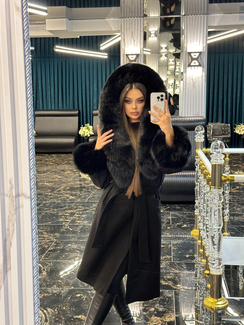 Madam black cashmere