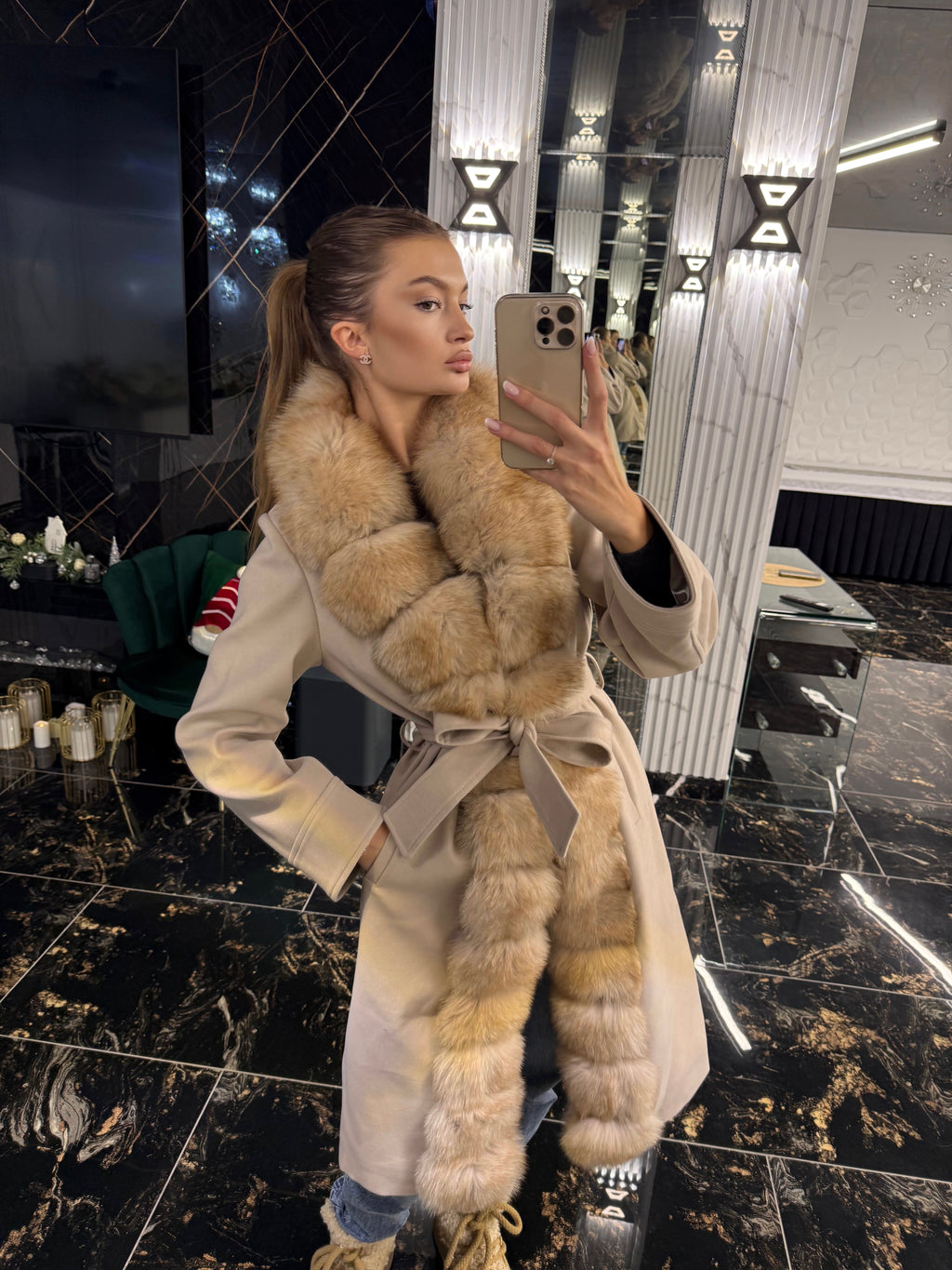 Royal beige cashmere