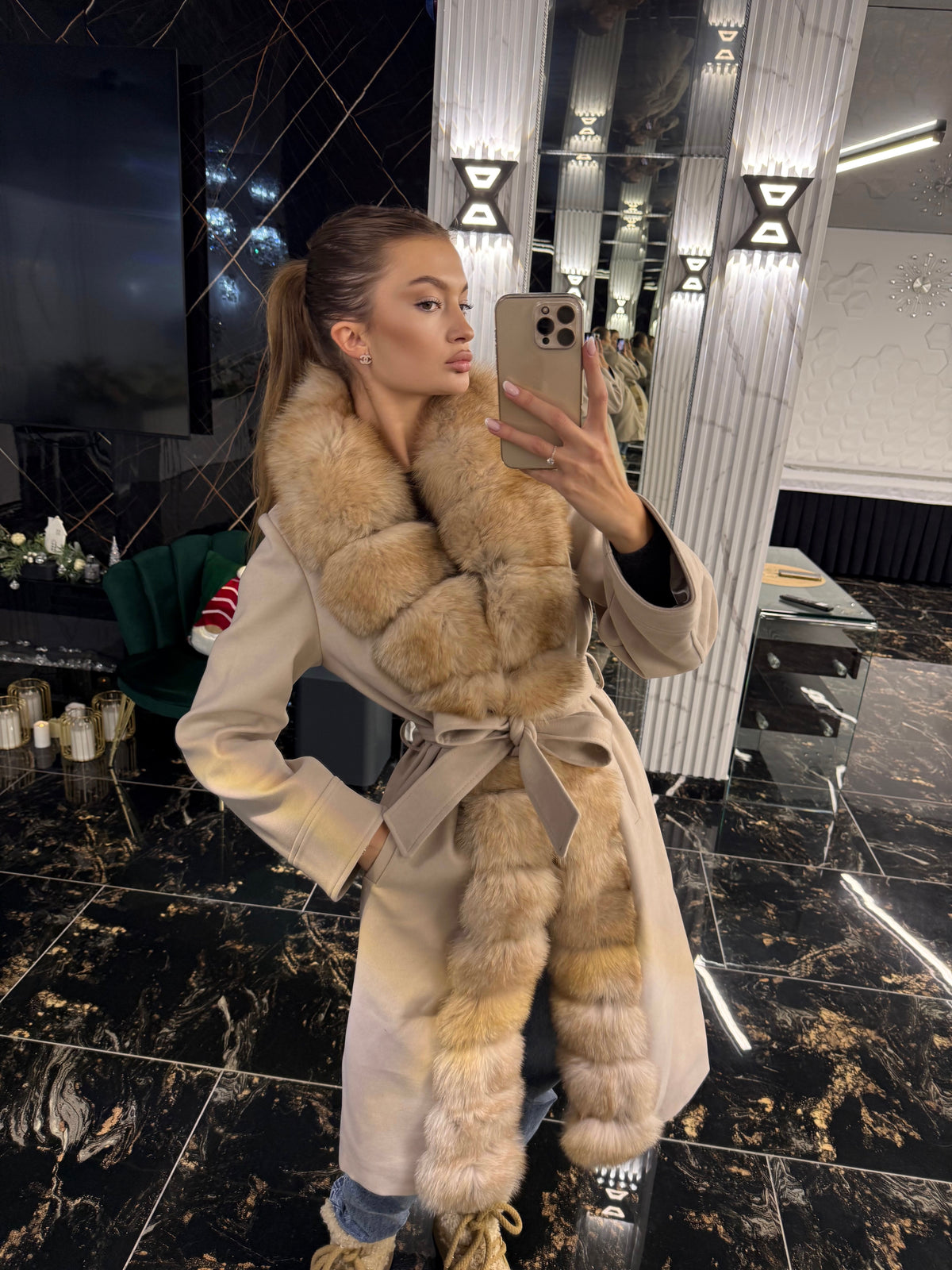 Royal beige cashmere