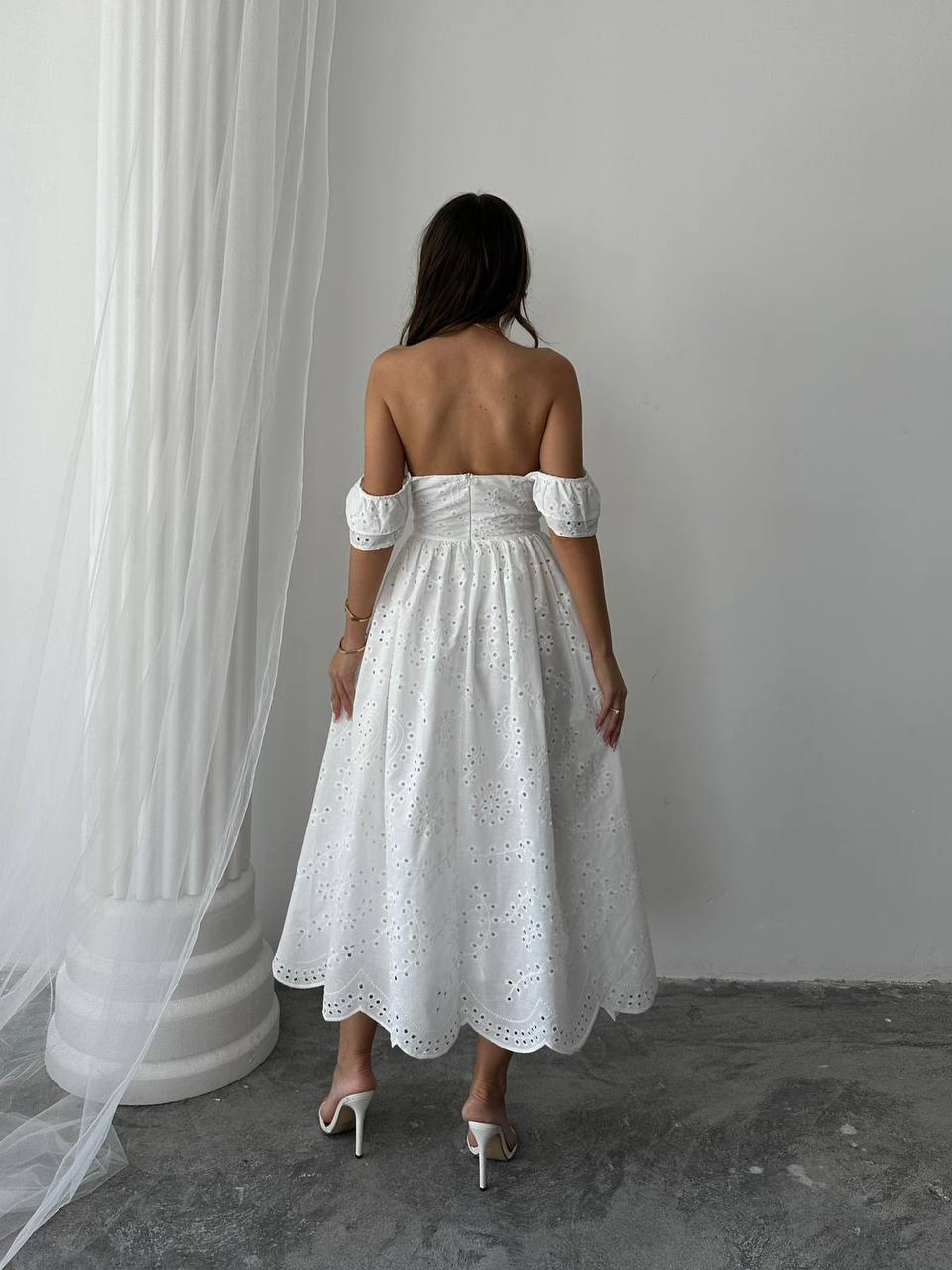 Zimmer white