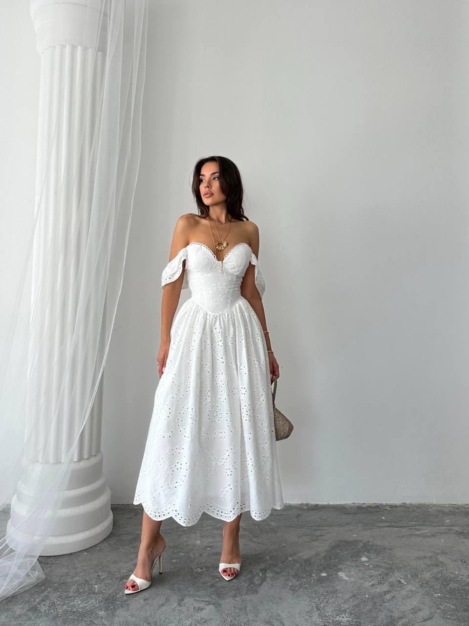Zimmer white
